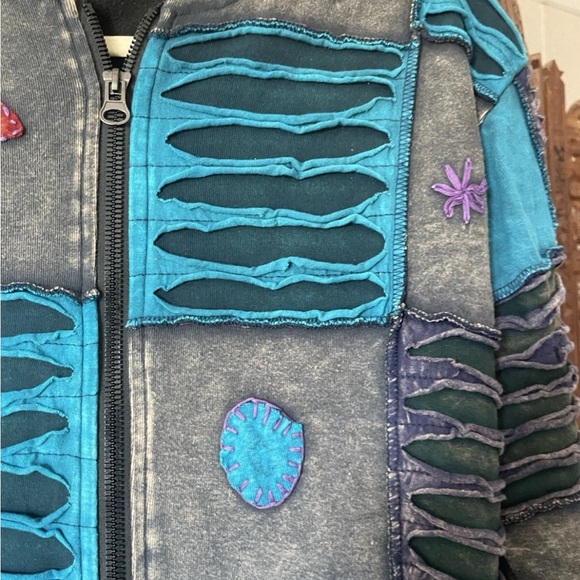 Nepali Patchwork Razor Cut Embroidered Boho Hippy Festival Hooded Jacket S/M - Picture 7 of 15